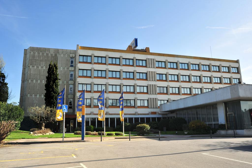 Hotel As Bellaterra à Cerdanyola del Vallès Extérieur photo